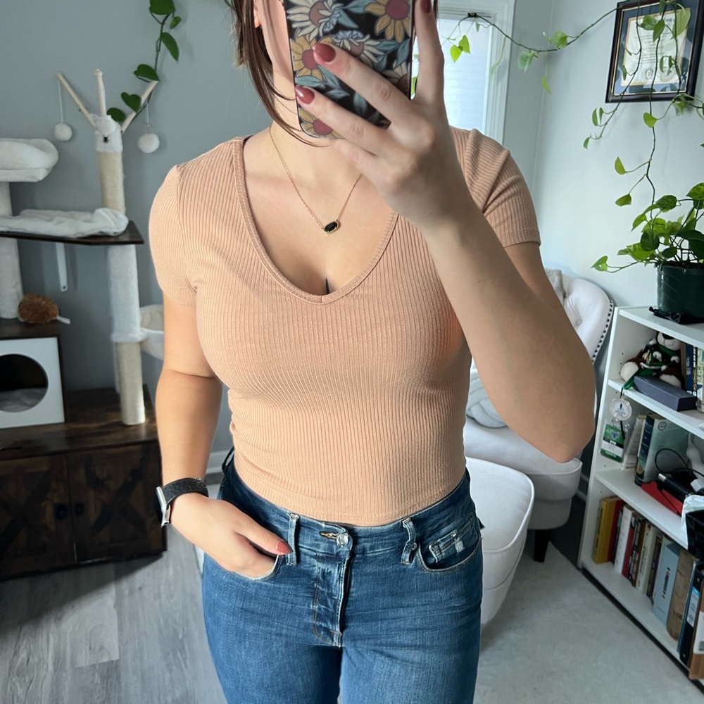 Ribbed Crop Top - Picture 4 of 6